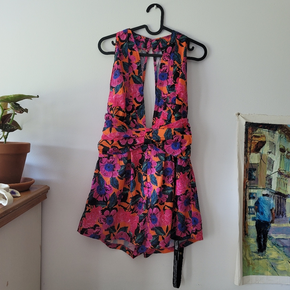 NWT Pretty Little Thing Floral Romper